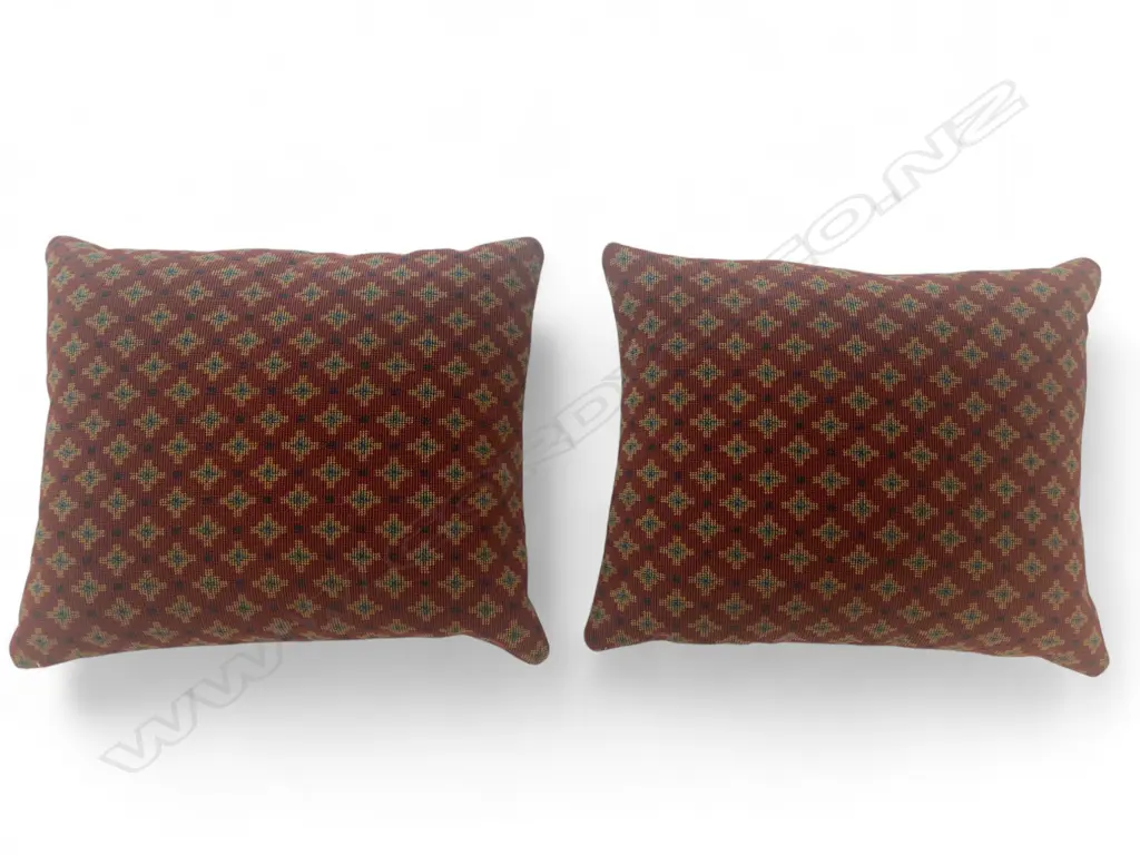 Pair of Cushions – wool, Image 1++